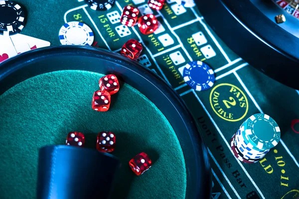 t6slot mobile app interface showing sports and casino options